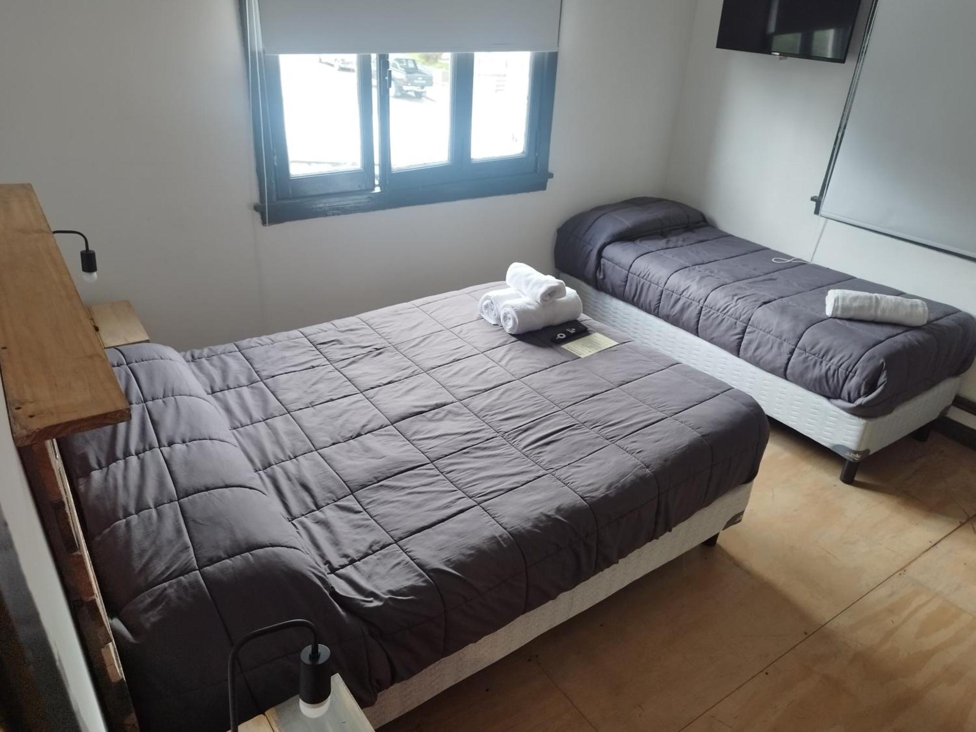 Temiscira Hostel San Carlos de Bariloche Ngoại thất bức ảnh